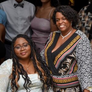 Laurynn Scurlock and her mom.